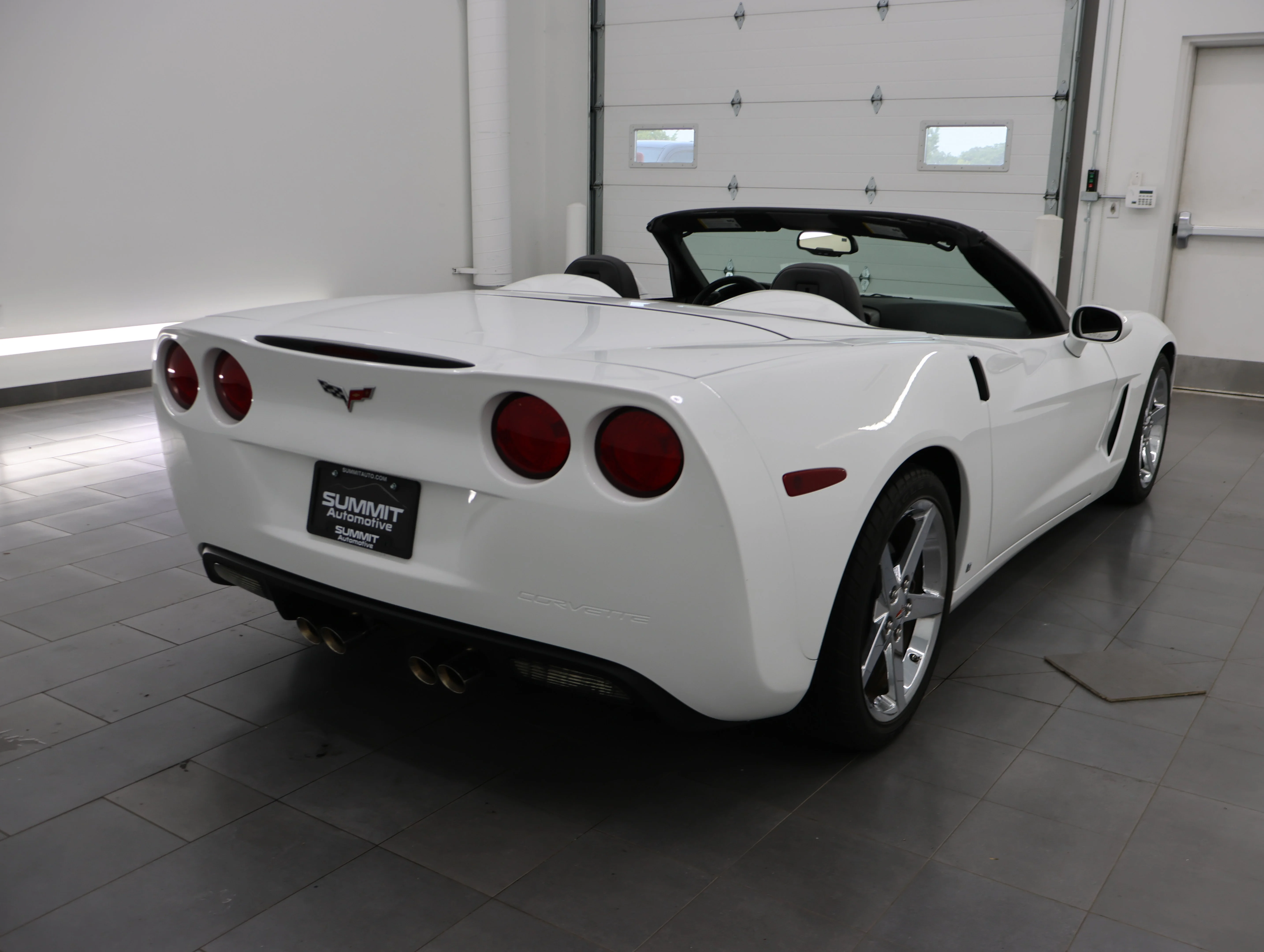 Used 2007 Arctic White Chevrolet Base image 53