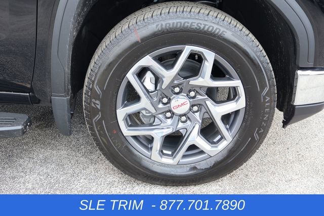 New 2026 Onyx Black GMC SLE image 10