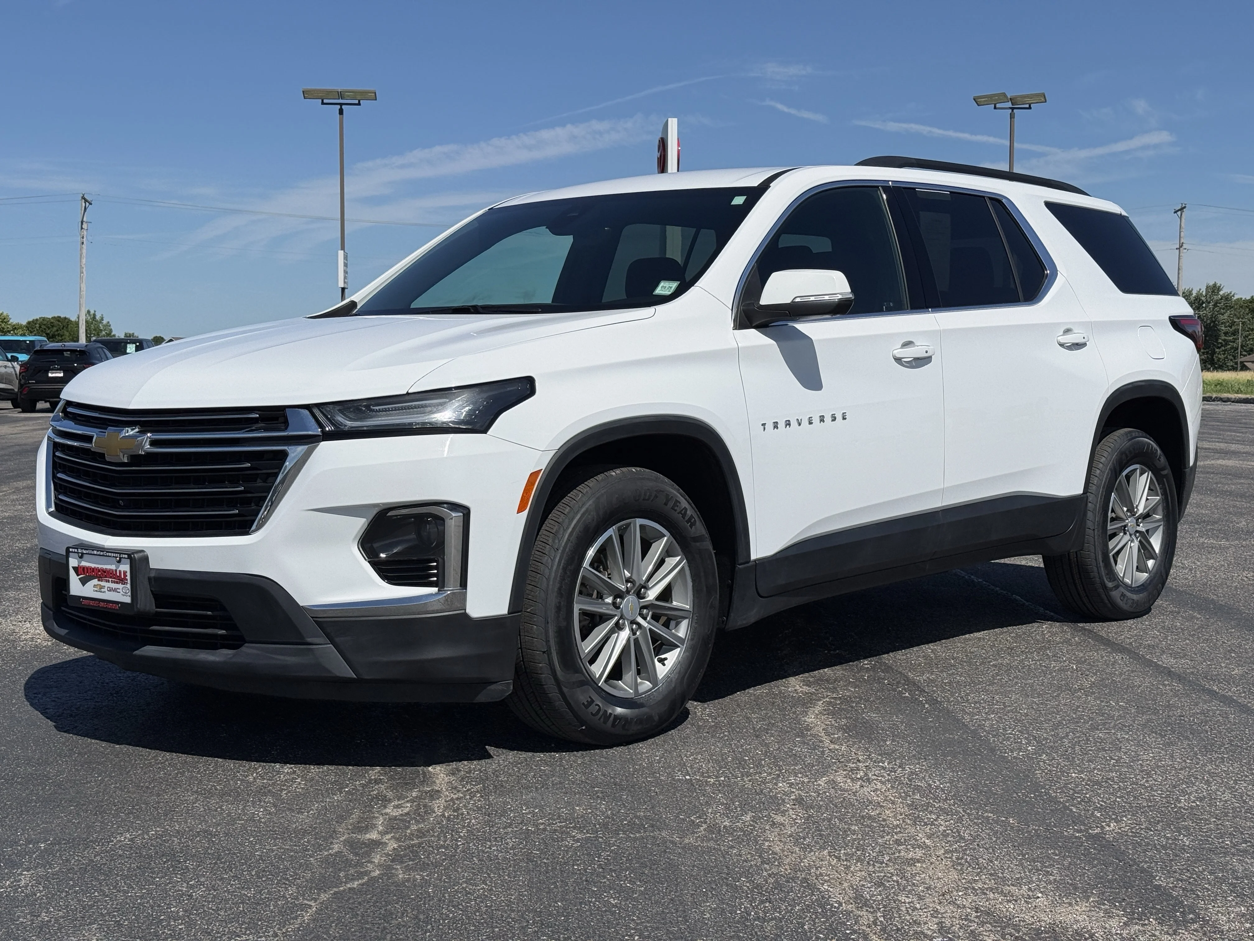 Used 2023 Summit White Chevrolet LT Cloth image 7