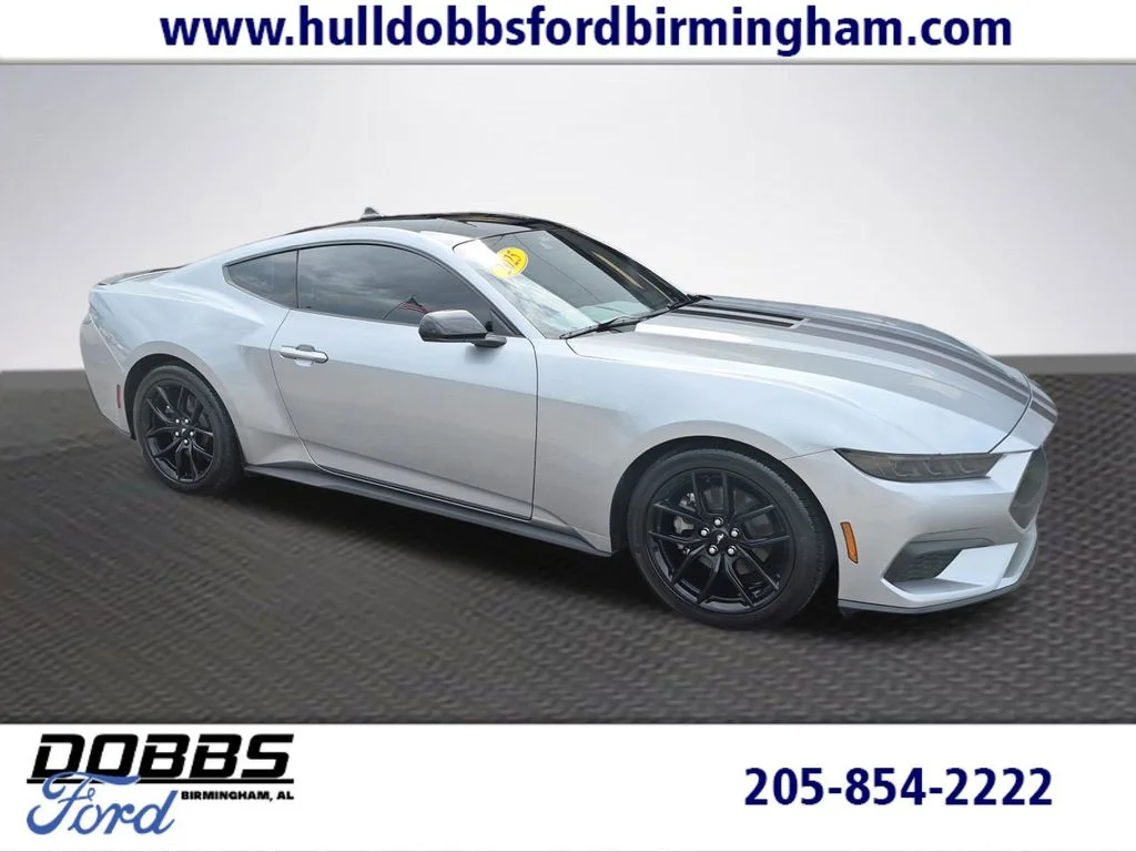 2025 Ford Mustang EcoBoost Fastback's photo