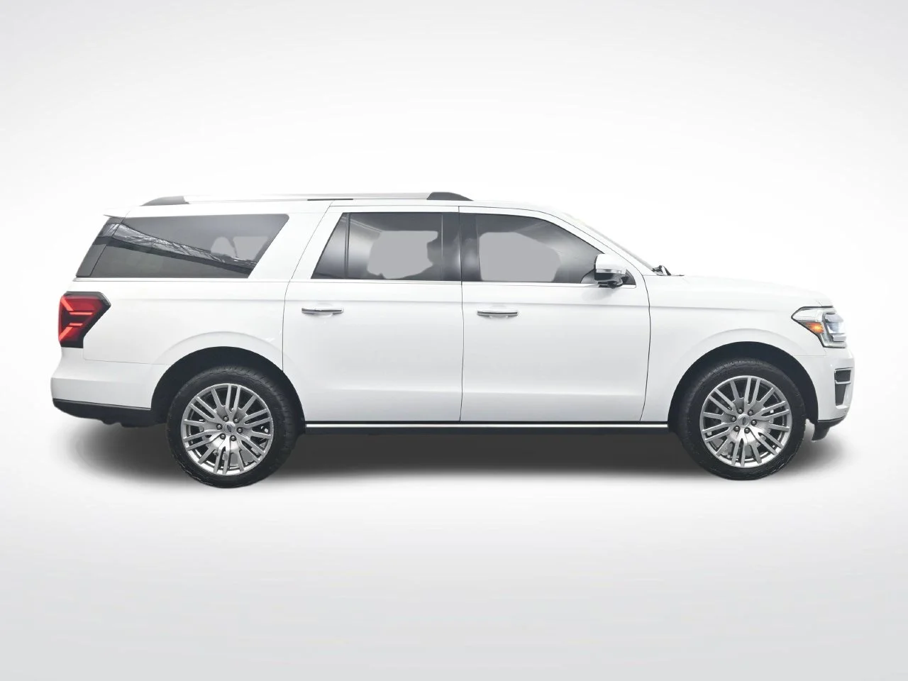 Used 2023 Oxford White Ford Limited image 4