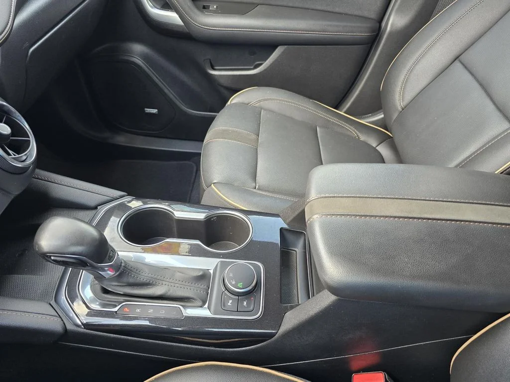 Used 2021 SILVER ICE METALLIC Chevrolet Premier image 15