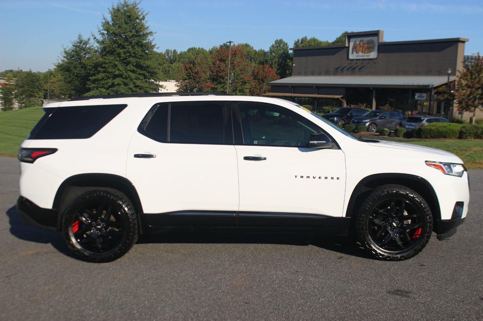 Used 2021 SUMMIT WHITE Chevrolet Premier image 8