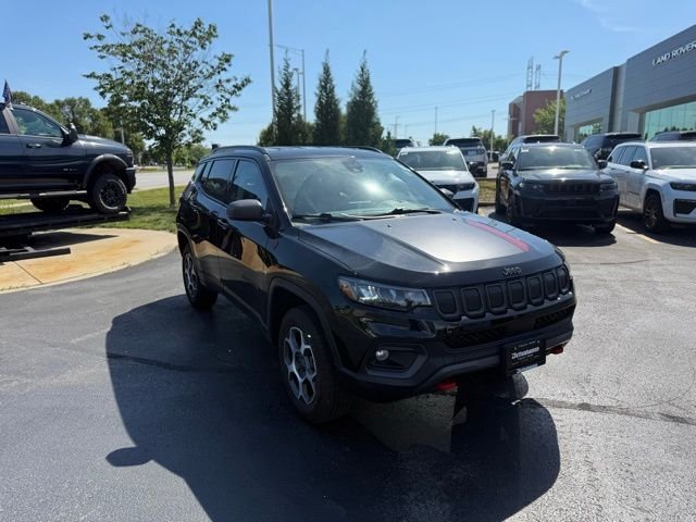 Certified Used 2022 Diamond Black Jeep Trailhawk image 6