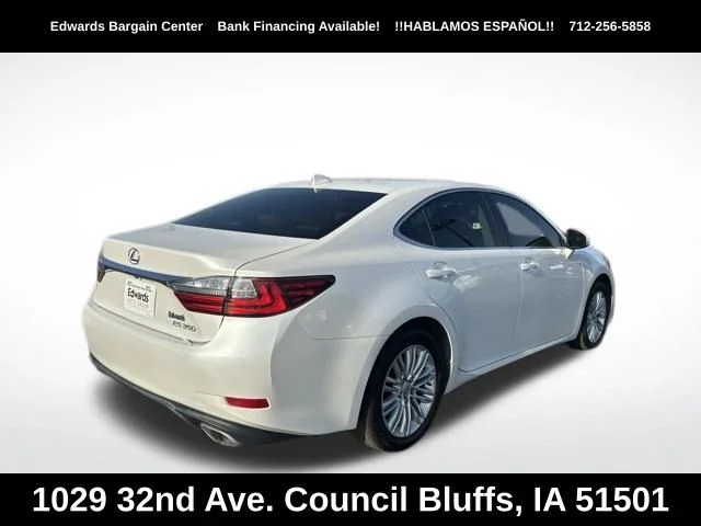 Used 2016 White Lexus 350 image 7