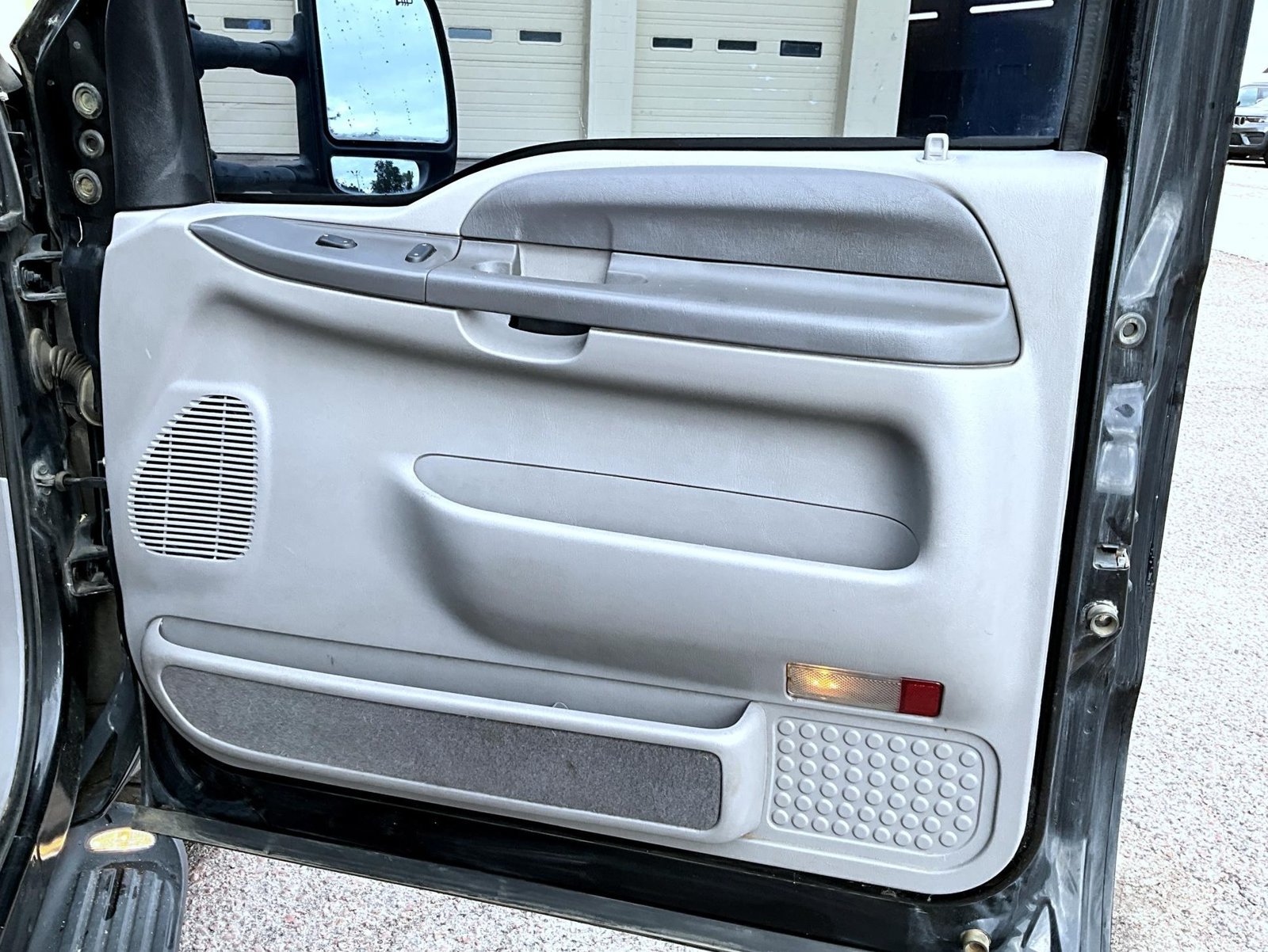 Used 2001 Black Ford XLT image 18