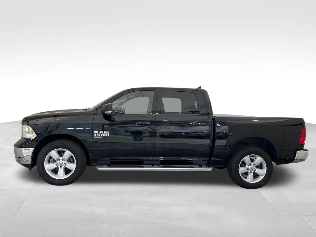 Used 2022 Black Ram SLT image 2