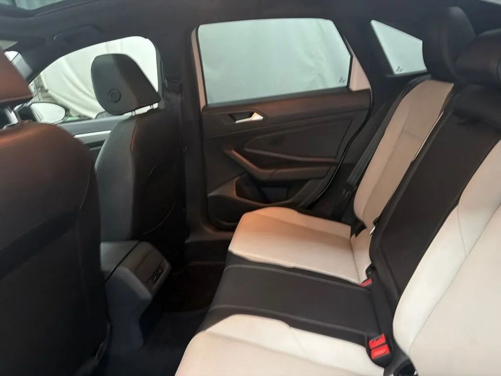 Used 2020 White Volkswagen R-Line image 21