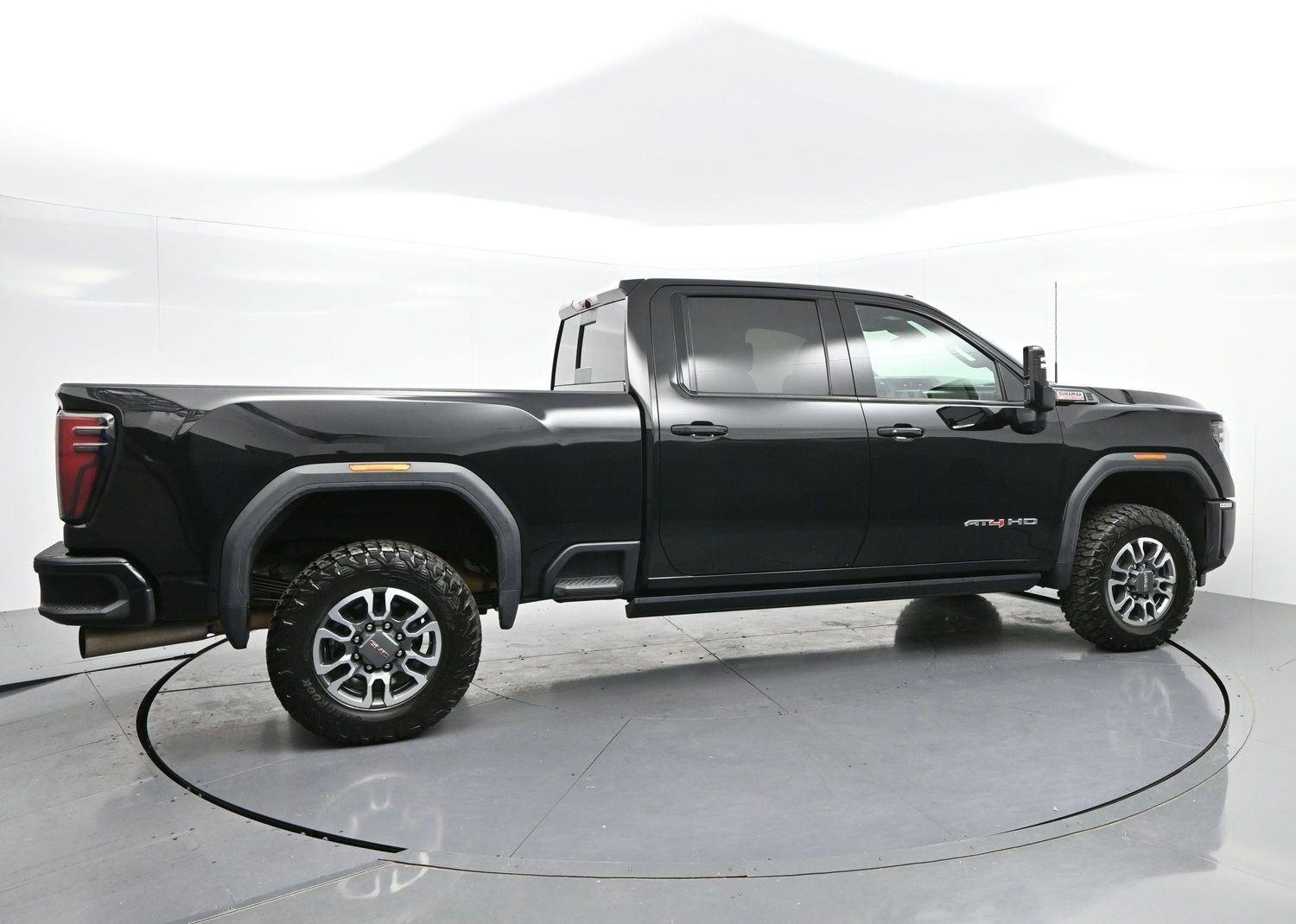 Used 2024 Onyx Black GMC AT4 image 8