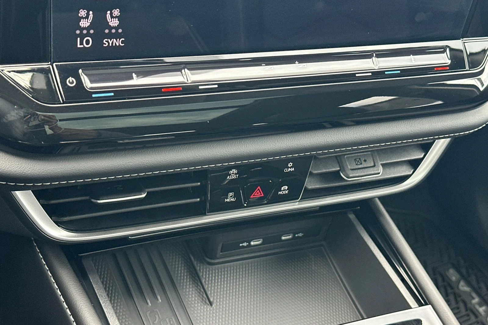 New 2026 Gray Volkswagen 2.0T SE w/Technology image 19