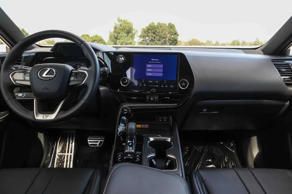 Certified Used 2025 White Lexus 350 F SPORT Handling image 13