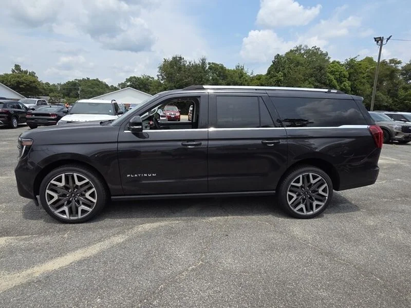 New 2027 Dark Matter Gray Metallic Ford MAX Platinum image 4