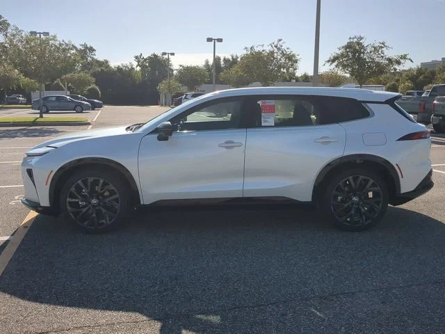 New 2026 Oxygen White Toyota Limited image 7