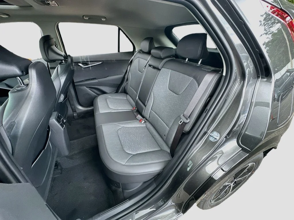 New 2026 Interstellar Gray Kia SX image 26