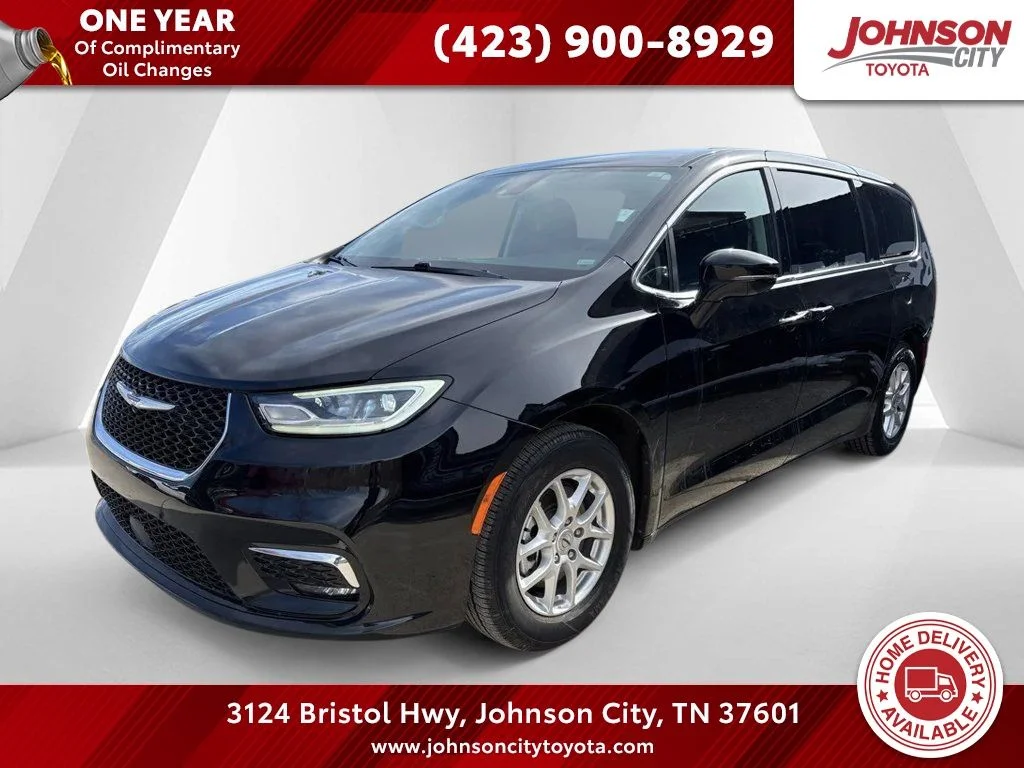 2024 Chrysler Pacifica Touring L's photo