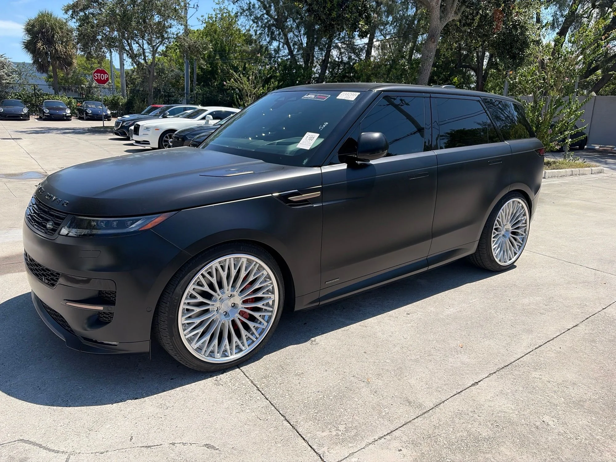 Used 2025 Black Land Rover Autobiography image 1