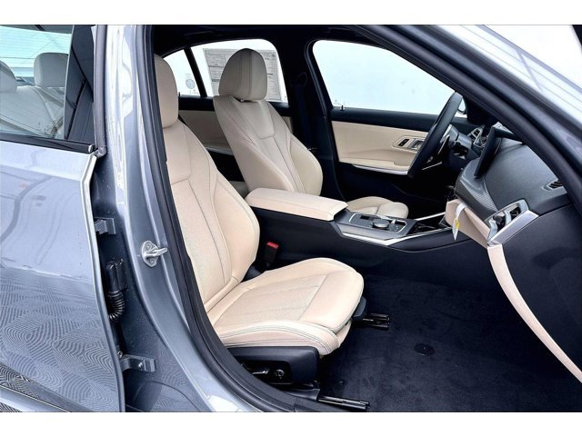 New 2026 Skyscraper Grey Metallic BMW 330i xDrive image 35