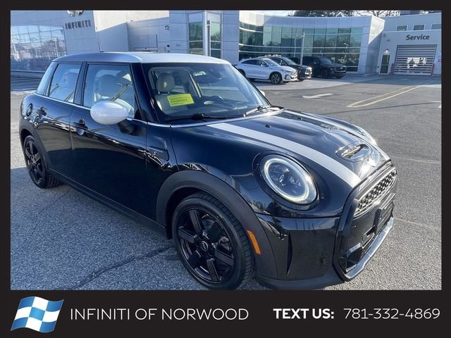 2023 MINI Hardtop Cooper S's photo