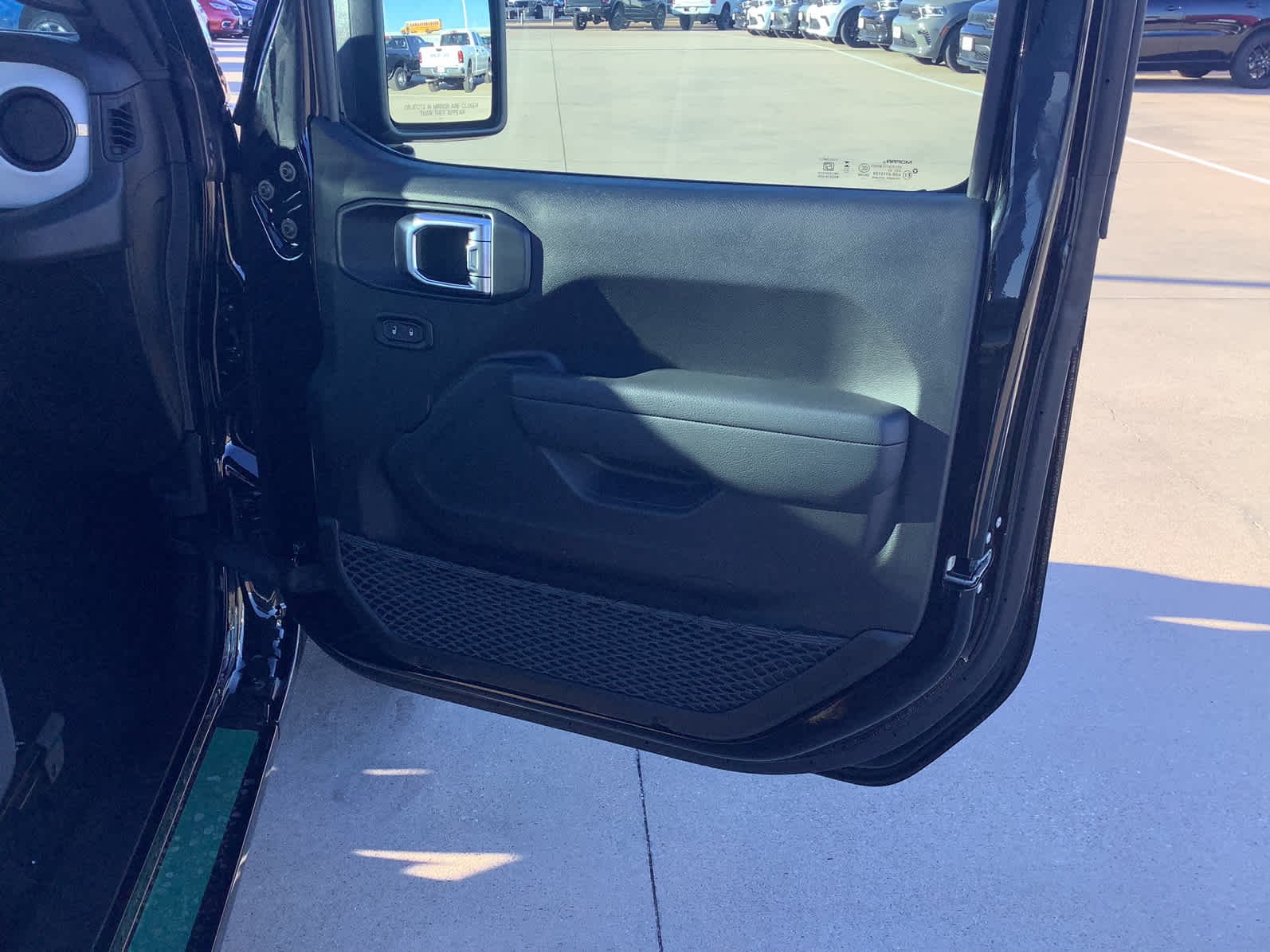 New 2026 Black Clear-Coat Exterior Paint Jeep Sport image 18
