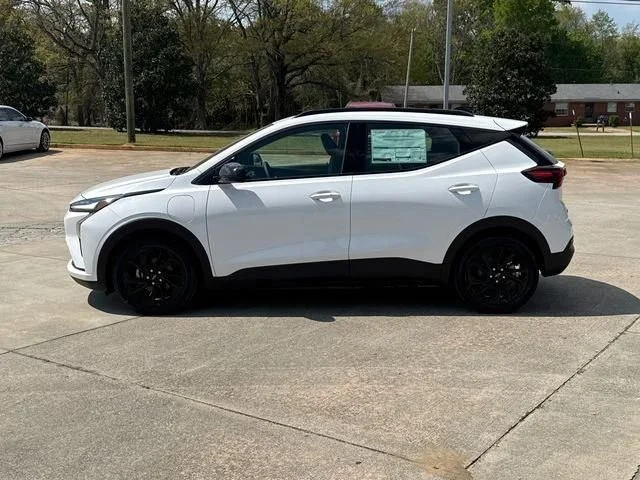 New 2027 Summit White Chevrolet RS image 4