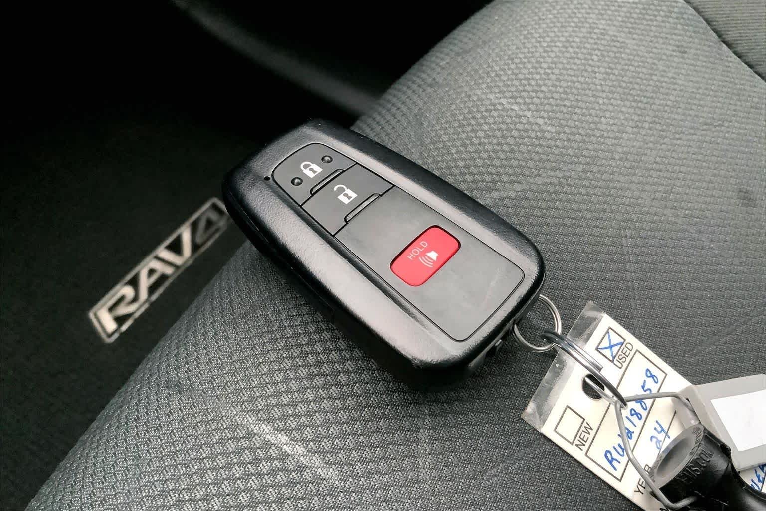 Used 2024 Silver Sky Metallic Toyota Hybrid XLE image 29