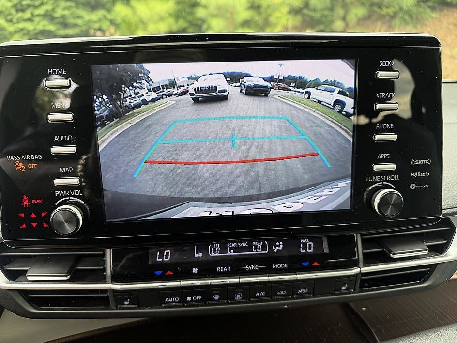 Used 2022 Predawn Gray Mica Toyota XLE image 18