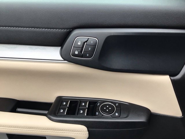 Certified Used 2025 Carbonized Gray Metallic Ford Lariat image 23