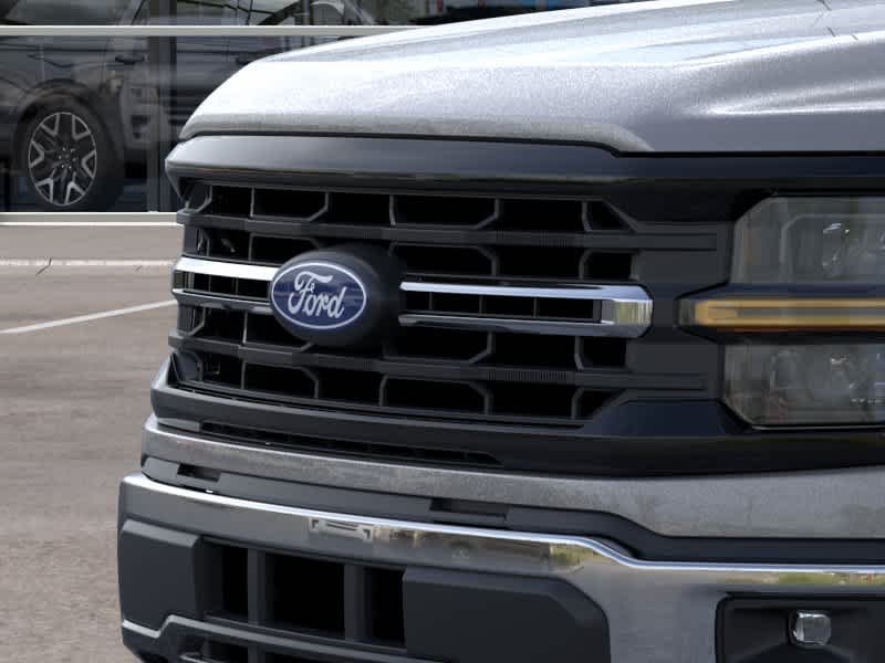 New 2026 M7/CARBONIZED G Ford XLT image 17