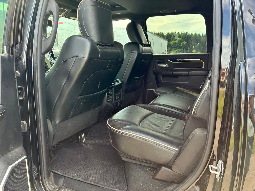 Used 2019 Black Ram Laramie image 19