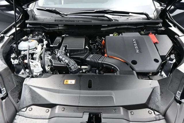 New 2026 Gray Nissan SL image 33