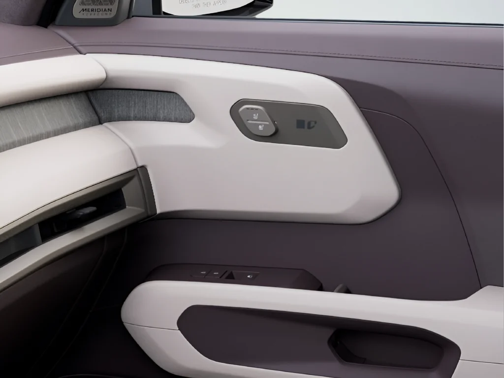 New 2027 White Kia SX Prestige image 21