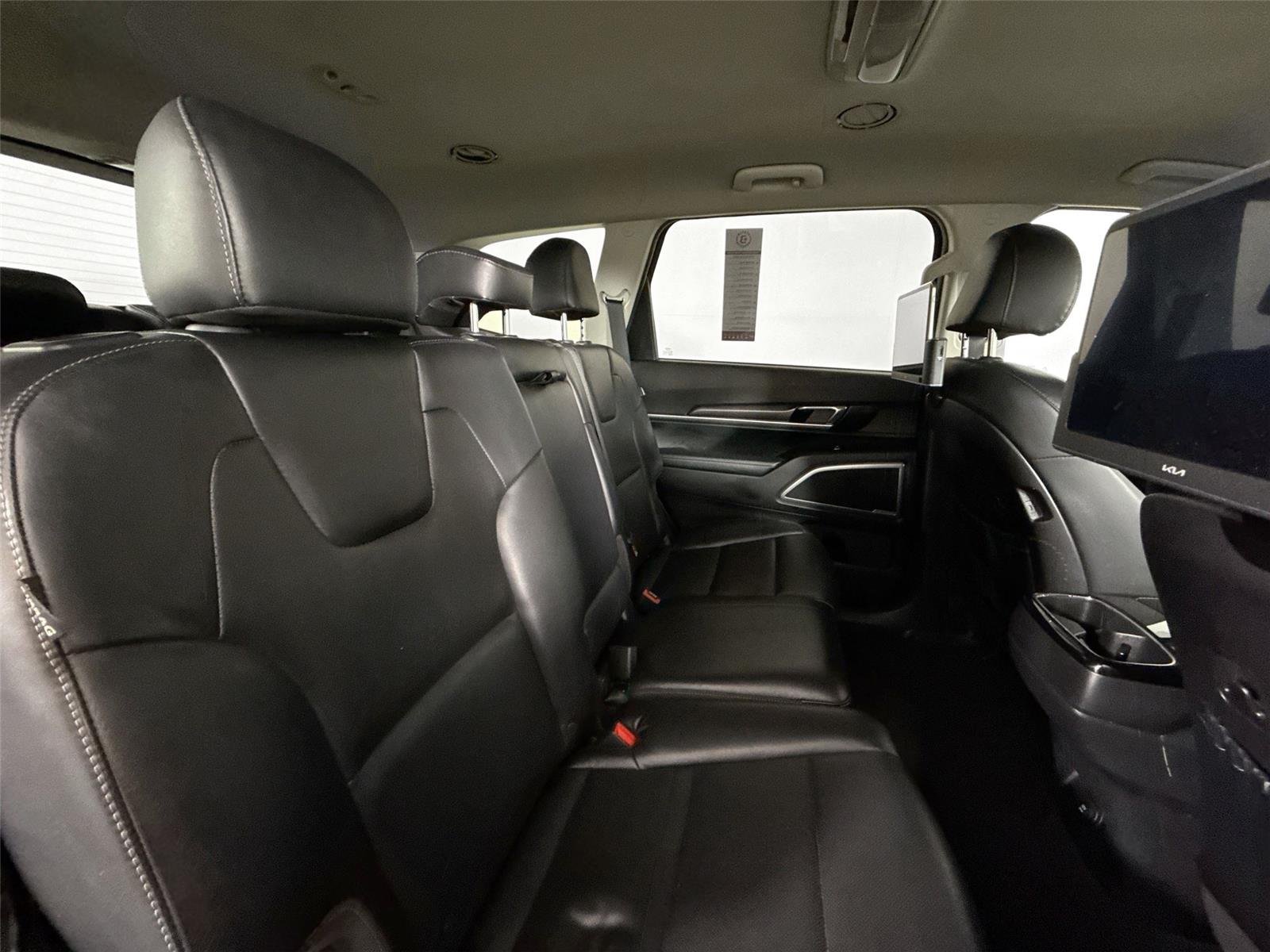 Used 2023 Ebony Black Kia LX image 37