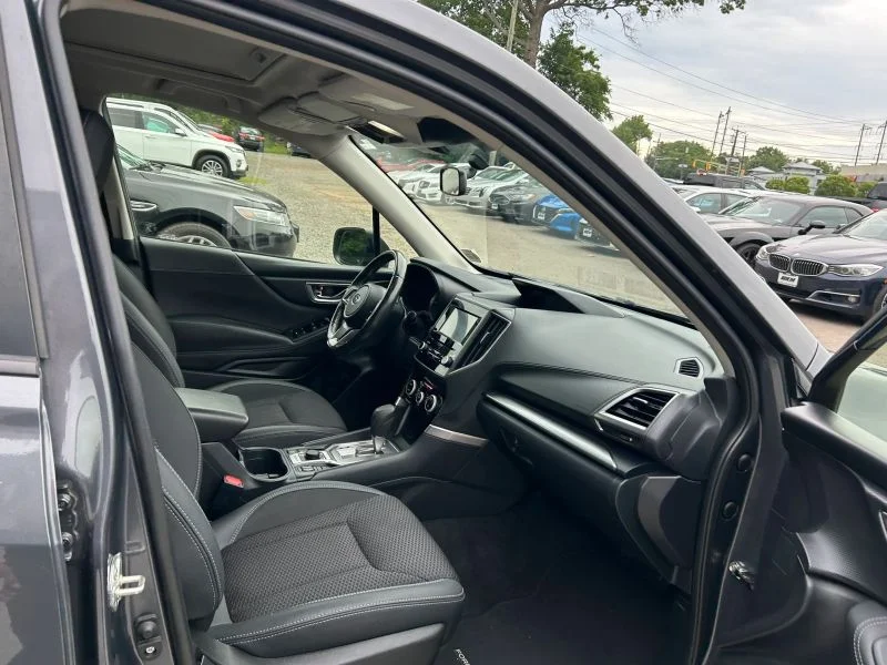 Used 2022 Gray Subaru Premium Sport Utility 4D image 20