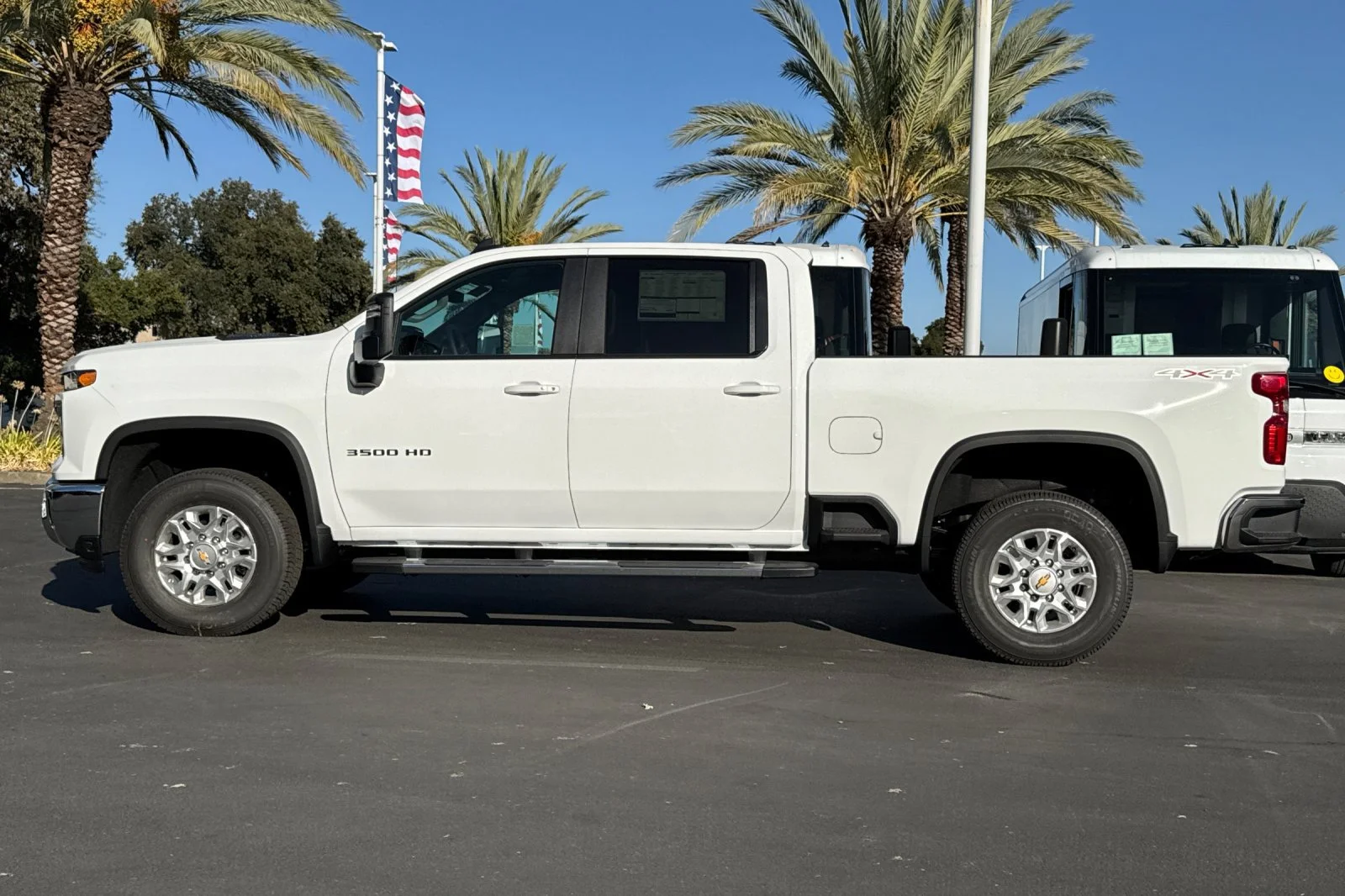2026 Chevrolet Silverado 3500 HD LT view 6