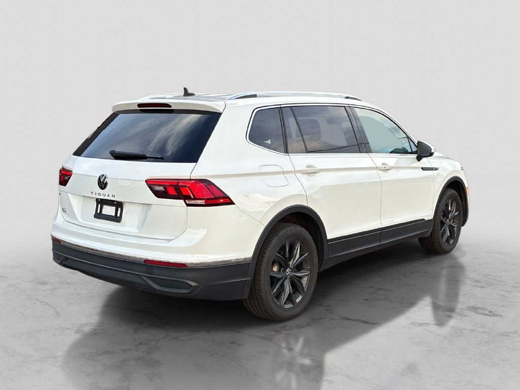 Used 2024 White Volkswagen 2.0T SE image 7