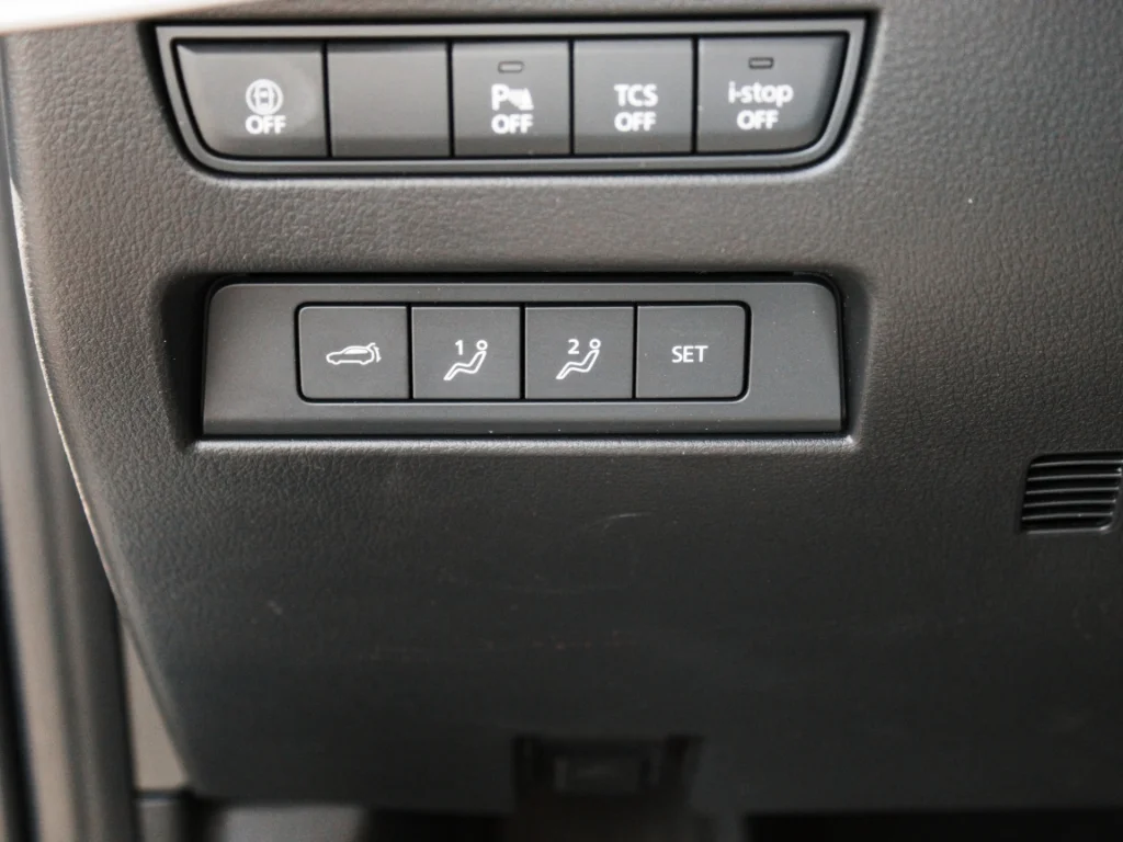Used 2025 Silver Mazda Premium Sport image 13