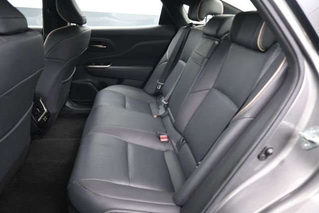 Used 2025  Toyota XLE image 11