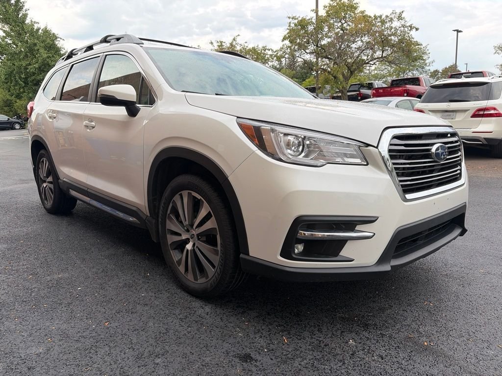 Used 2022 Crystal White Pearl Subaru Limited image 4