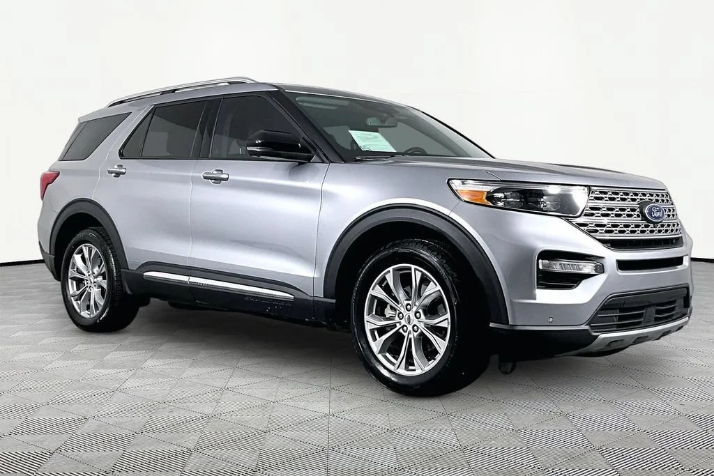 Certified Used 2023 Silver Ford Limited image 3