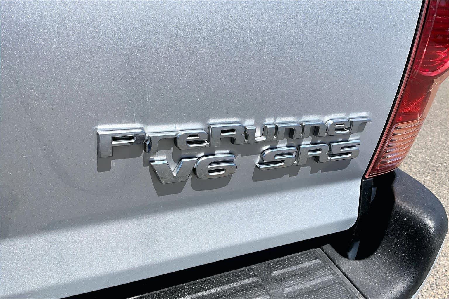 Used 2008 Silver Streak Mica Toyota PreRunner image 9