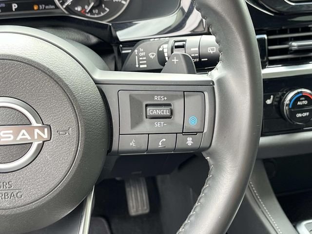 Used 2025 Silver Nissan SV image 31