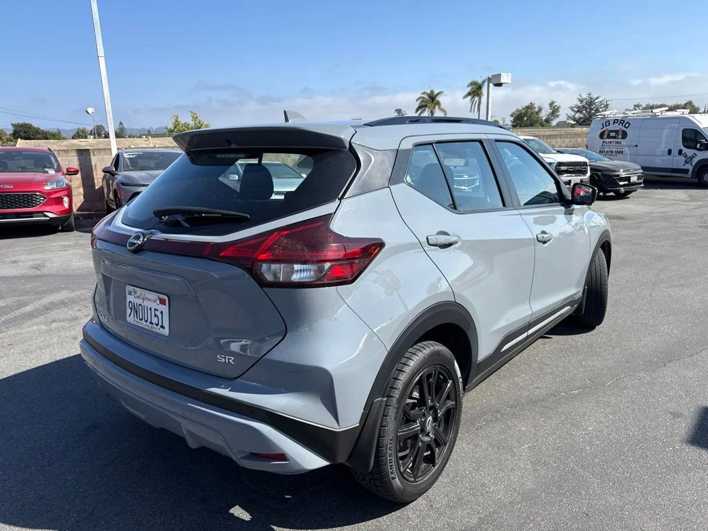 Used 2024 Gray Nissan SR image 3