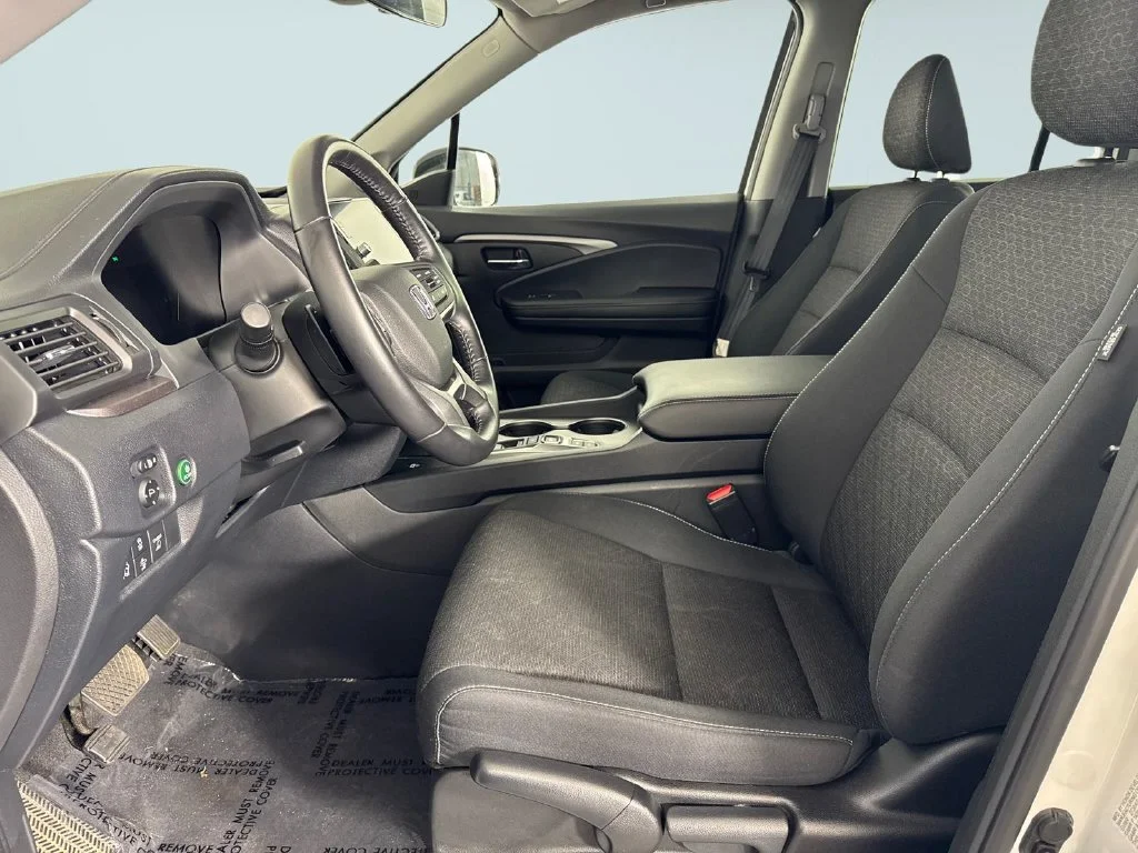 Used 2024 White Honda Sport image 6