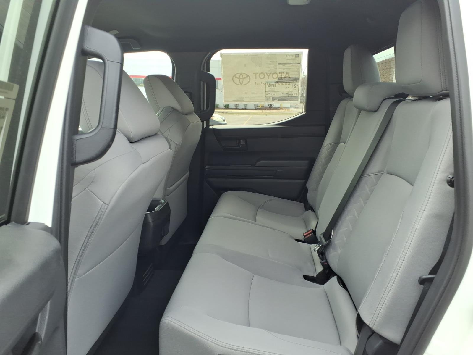 2026 Toyota Tacoma SR5 - Photo 12