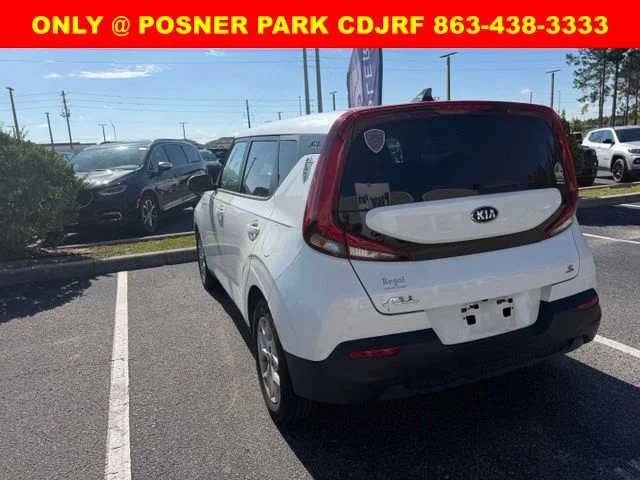 Used 2021 White Kia S image 4