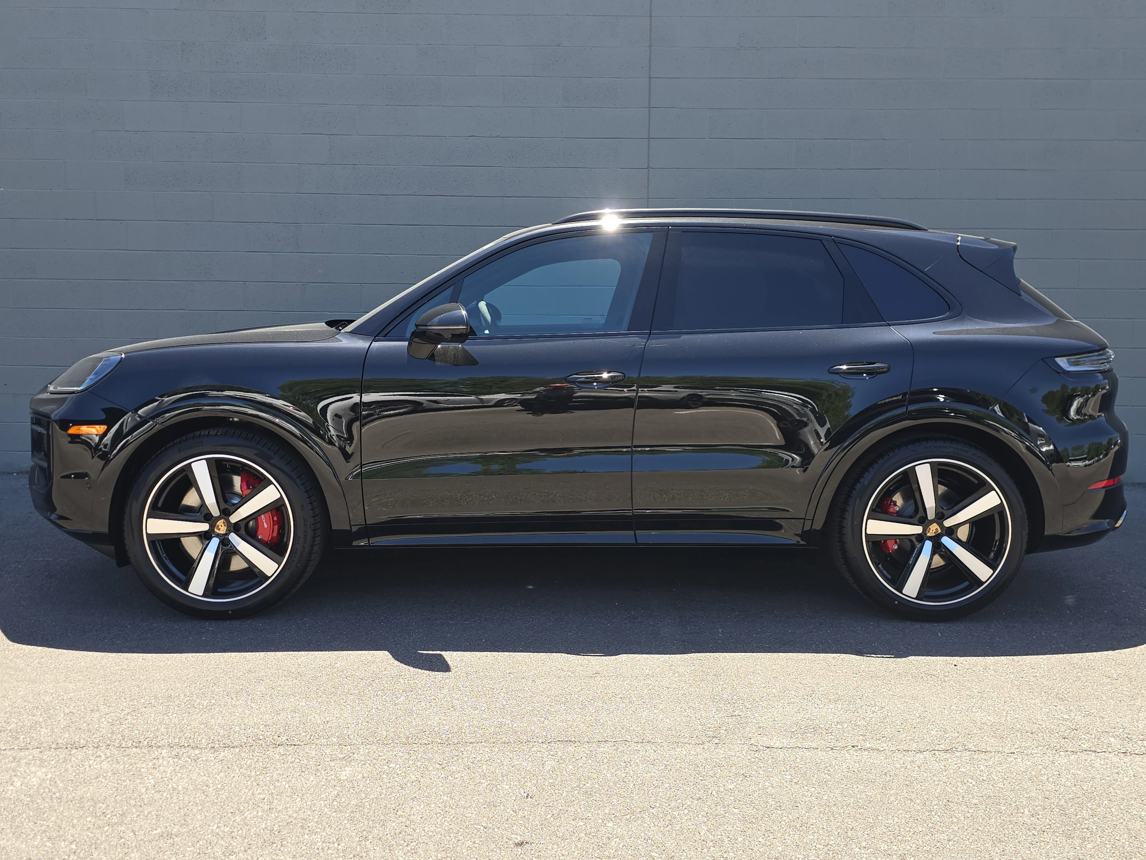 New 2026 Chromite Black Metallic Porsche GTS image 2