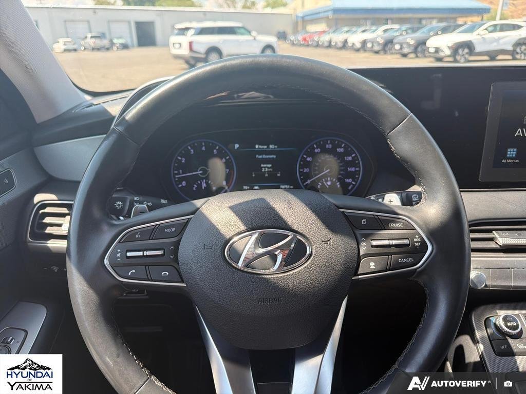 Used 2020 Hyper White Hyundai SEL image 14