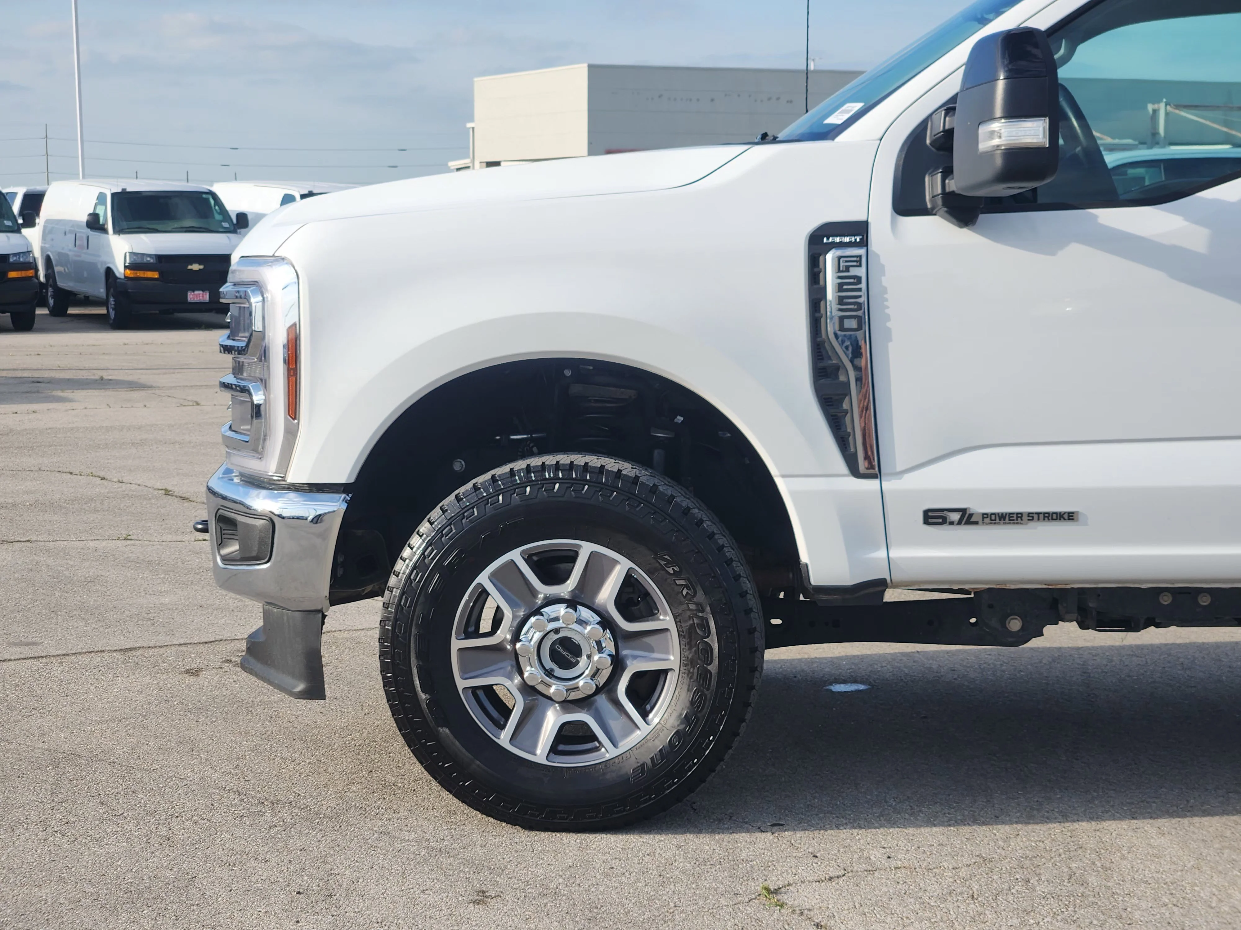 Used 2024  Ford XL image 9
