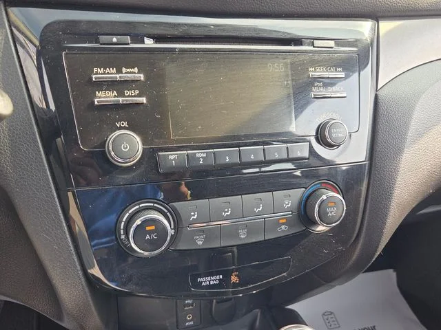 Used 2018 Gray Nissan S image 20