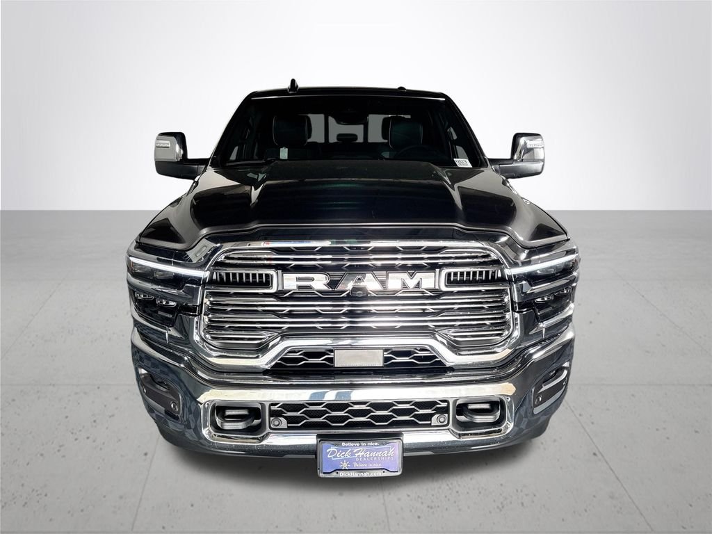 New 2026 Granite Crystal Metallic Clear-Coat Exterior Paint RAM Laramie image 3